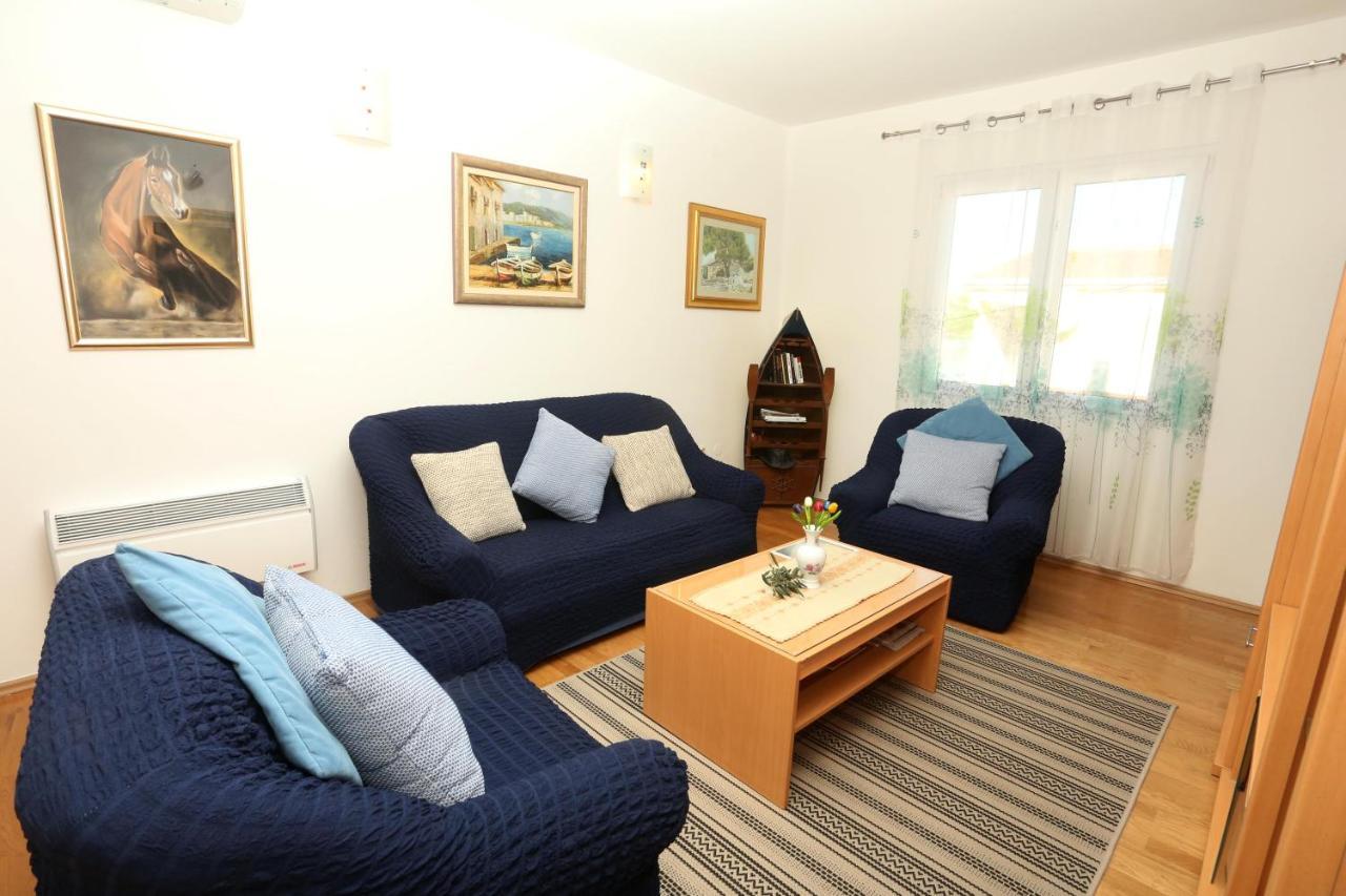 Apartments Sikirica Trogir Exterior photo