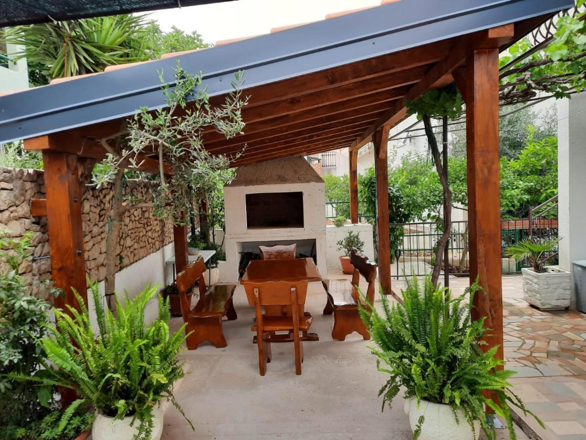 Apartments Sikirica Trogir Exterior photo
